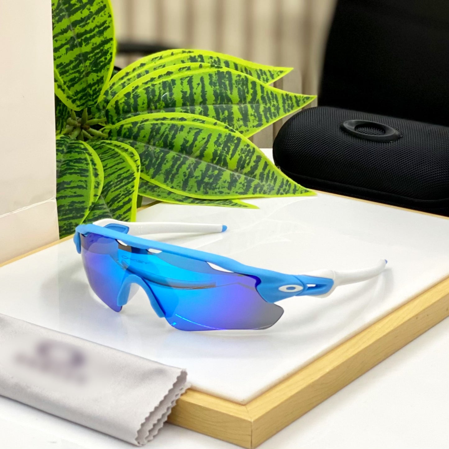 RF RDR WHITE-BLUE AQUA