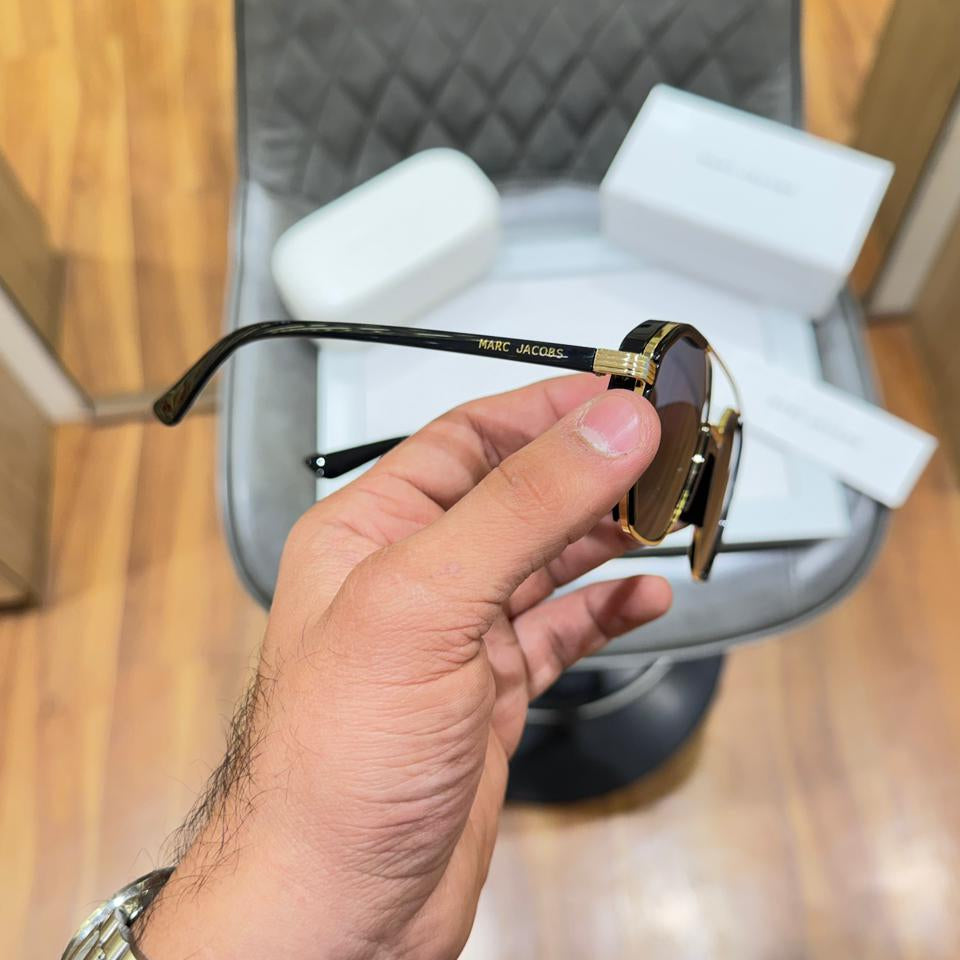 DHURANDARR GOLD BLACK