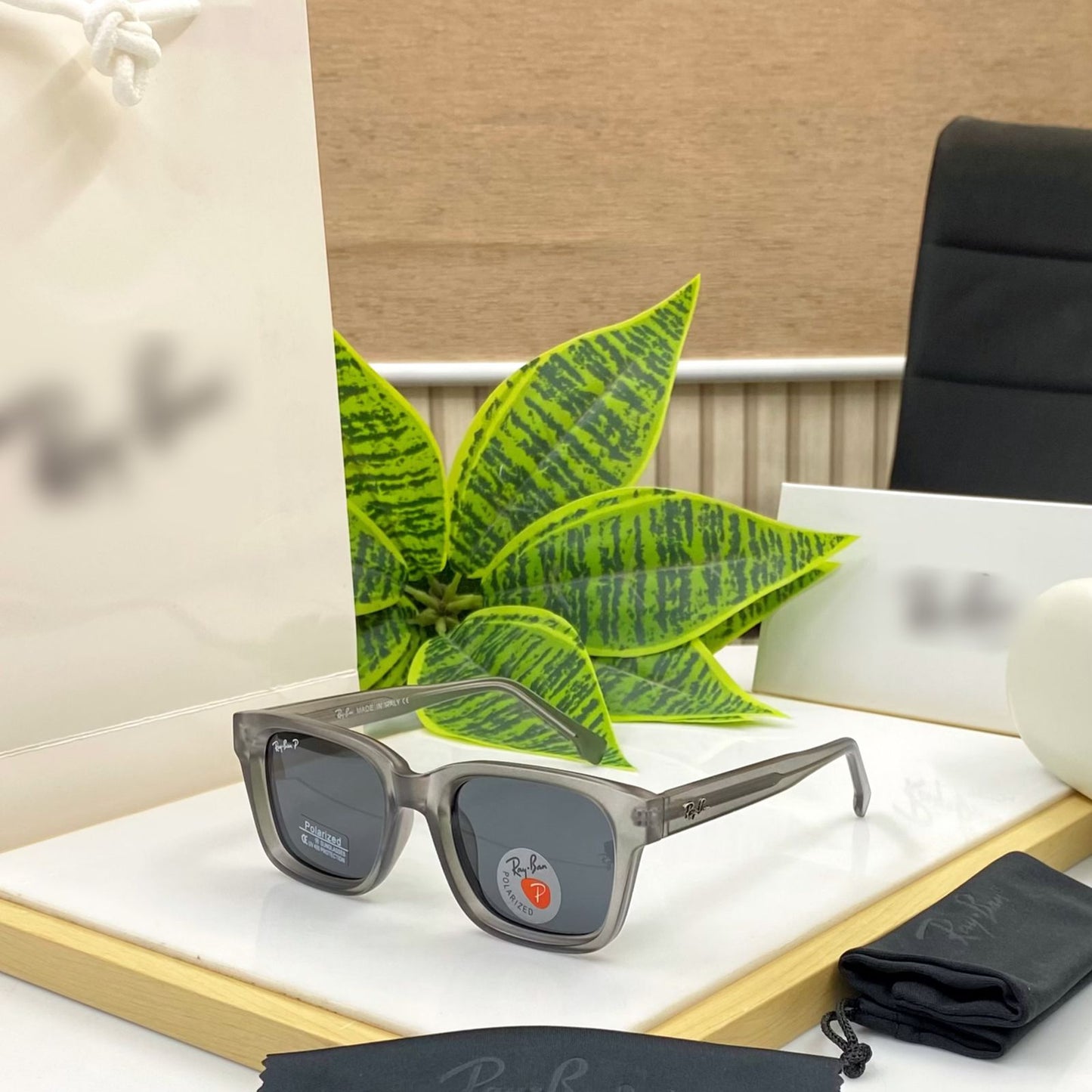 RF-7701 GREY POLARIZED