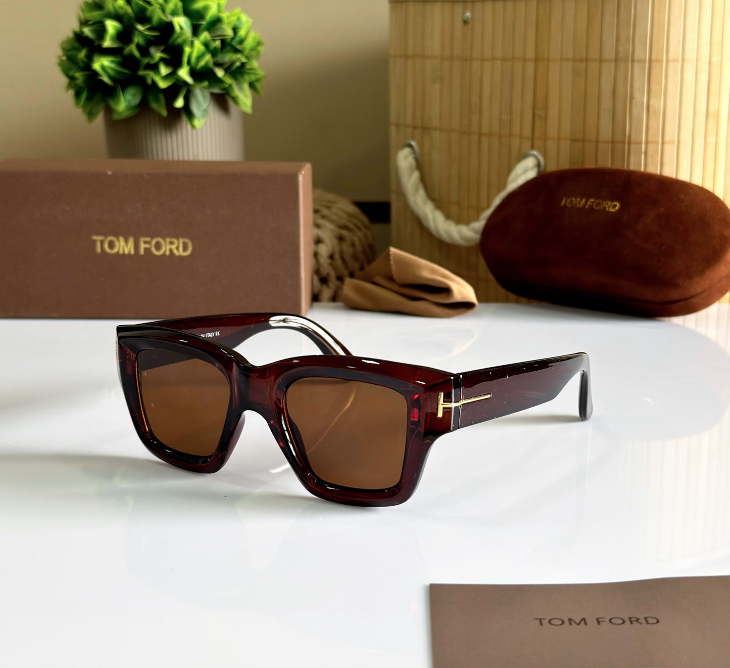Wayfarer TOM-1 GLOSSY BROWN
