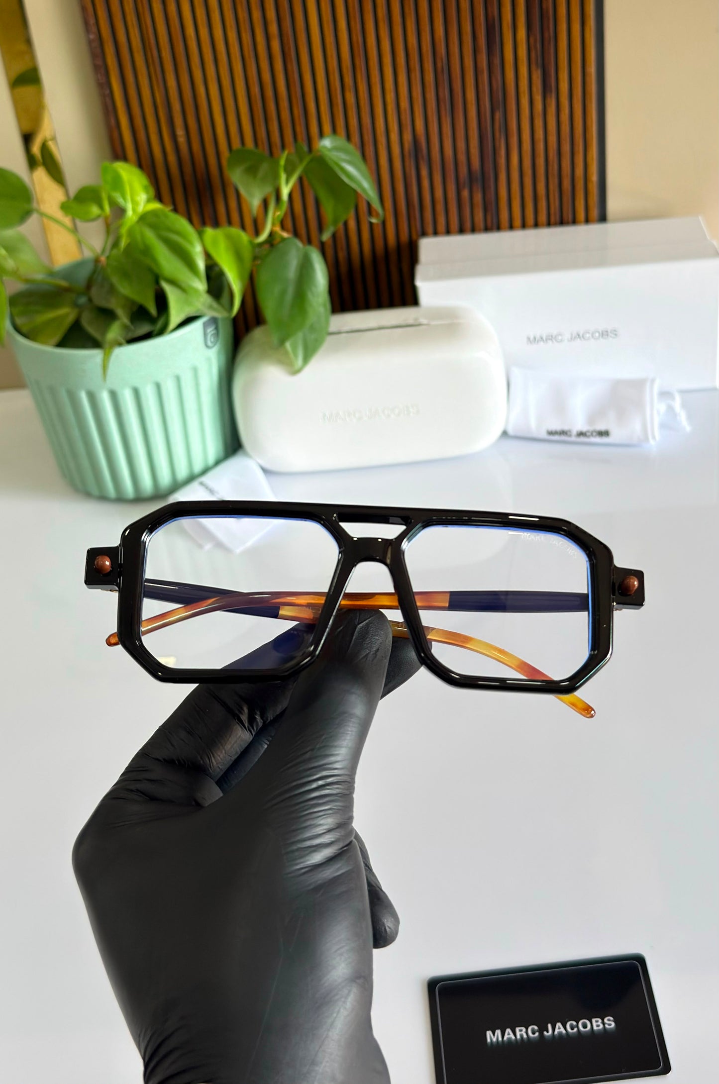 RF 8709 BLACK-TIGER TRANSPARENT