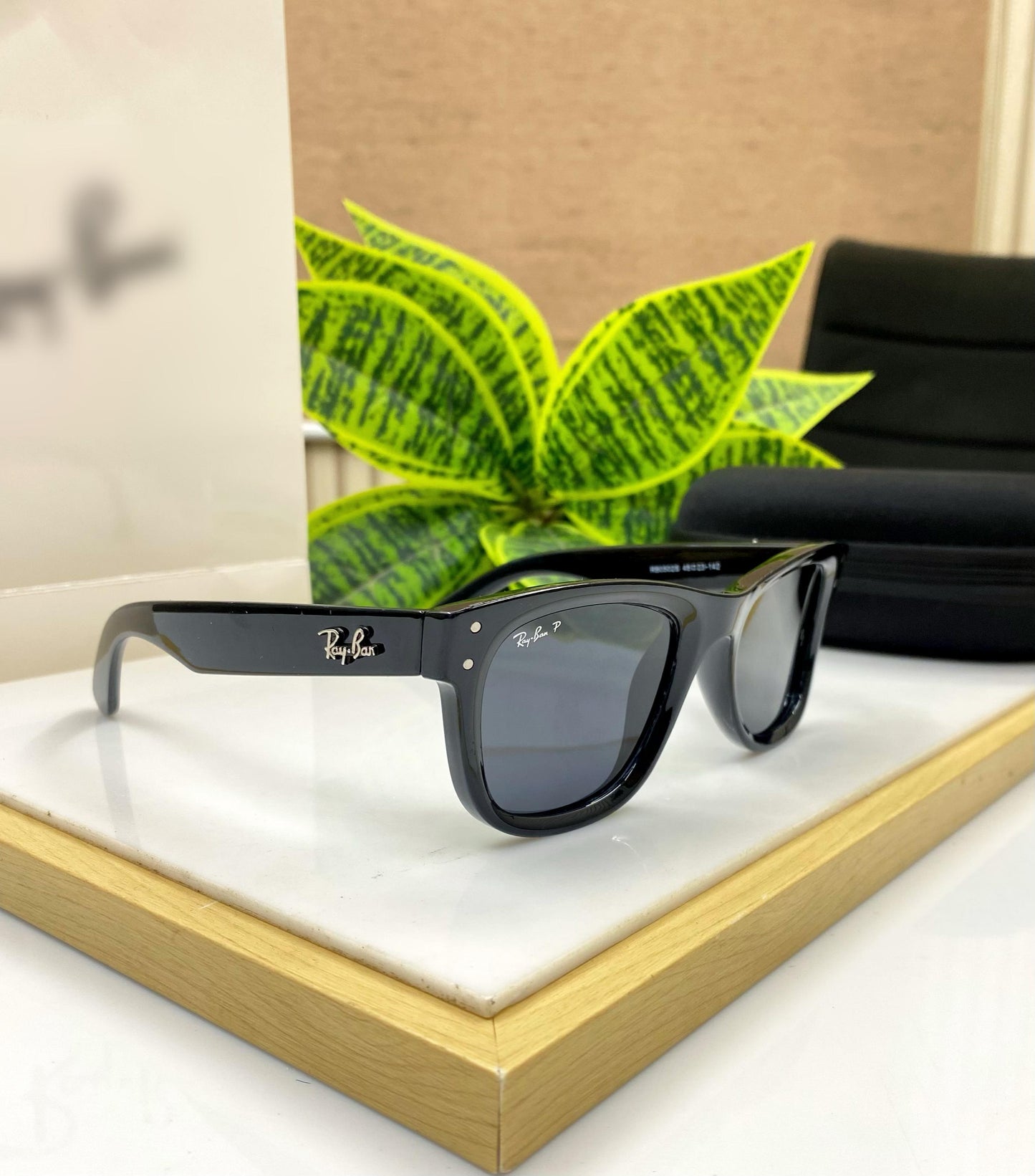 RF-0502 BLACK GLOSSY